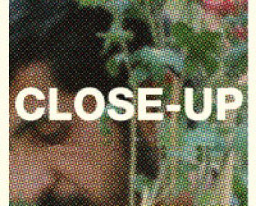 Download Close-Up (1990) (Persian Audio) Esub Bluray 480p [300MB] || 720p [740MB] || 1080p [2.2GB]